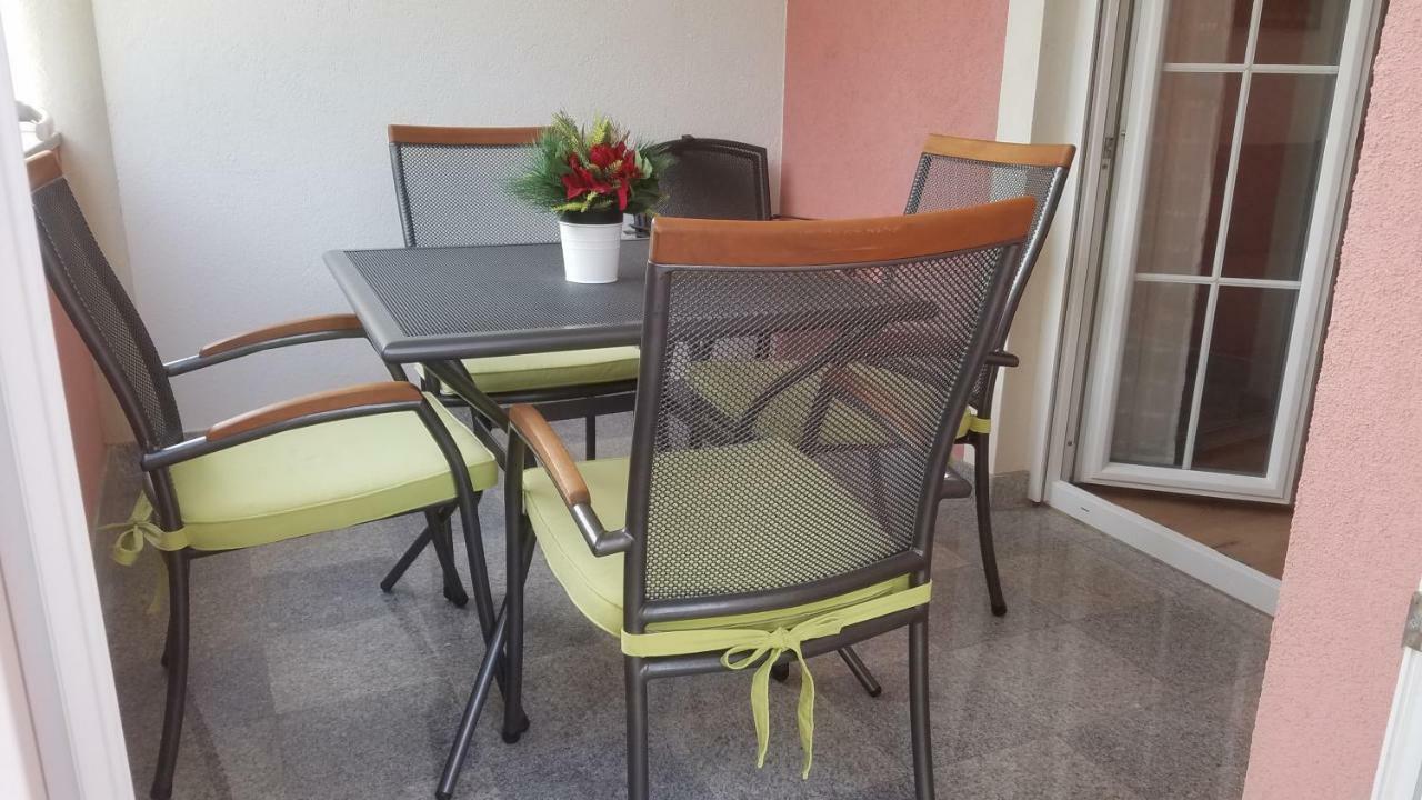Apartmani Diana Medulin Exterior foto